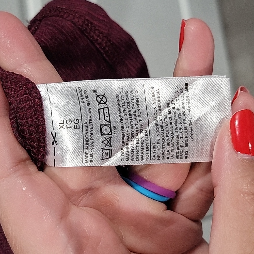 Old Navy Active Go-Dry Quarter Zip Performance Top - Picture 6 of 10